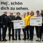 Foto: Monika Eck-Fleischmann/IKEA Würzburg Personen von links nach rechts: Rainer Zink (Stellvertretender Vorsitzender Schweinfurter Kindertafel e.V.), Norbert Heinelt (Schriftführer Schweinfurter Kindertafel e.V.), Stefan Labus (Vorsitzender Schweinfurter Kindertafel e.V.), Steffi List (Botschafterin Schweinfurter Kindertafel e.V.), Astrid Goslar (Local Community Engagement Leader IKEA Würzburg), Oliver Mertens (Market Manager IKEA Würzburg), Anja Thomas (Local Community Engagement Leader IKEA Würzburg), Ute Kremen (1. Vorsitzende Würzburger Kindertafel e.V.), Michael Bethge (Beisitzer Vorstandschaft Würzburger Kindertafel e.V.), Udo Feldinger (Stellvertretender Vorsitzender Würzburger Kindertafel e.V.).